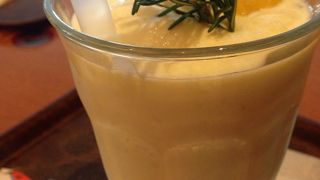 ココナッツとパイナップルのジュース最高！