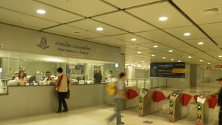 機能的な空港駅