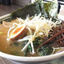 美躰ラーメン（並）