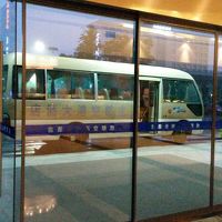 シャトルバスです