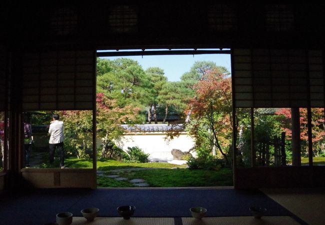 足立美術館内の庭園で贅沢な時間