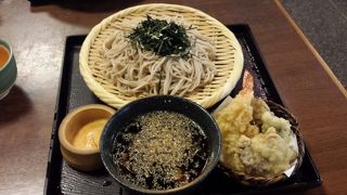 大人気の麓のそば処