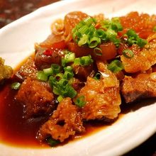 牛すじ煮込み（580円）