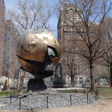 心に残るオブジェです。