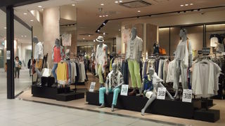 マネキンが生きている様！