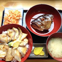 炙りカンパチ丼