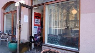 地元の人にも人気のレストラン