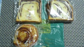 あん食パンが有名