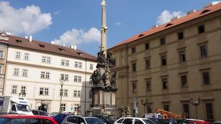 プラハ城の南にある広場