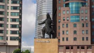 目印にしてた像