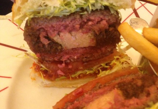 食べにくいけどまた行きたくなる高級バーガー