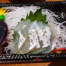 姫島かれいのお刺身　コリコリと弾力があって大変美味です！！！