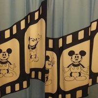 カーテンにもミッキー