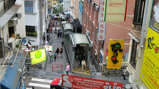 エスカレーターが続々と・・・