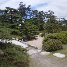 披雲閣庭園です。