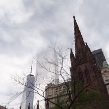 教会の庭側です。