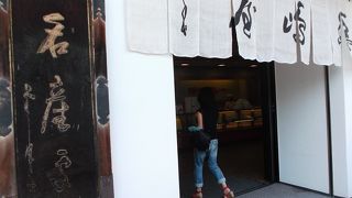 鎌倉土産ならコレですか。本店行かれたら神社(祠)参りも・・なんて。