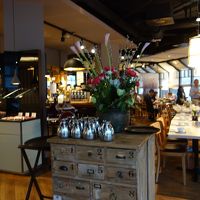 朝６時３０分から利用出来ます。