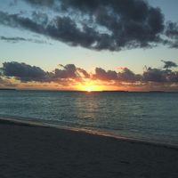 ホテル前ビーチからのサンセット