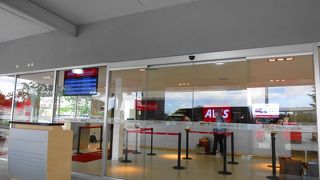 カンクン空港で借りてホテルで返却 AVISレンタカー