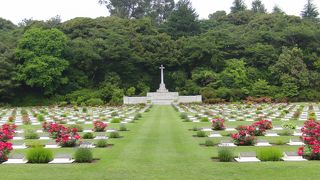 もうひとつの外人墓地です