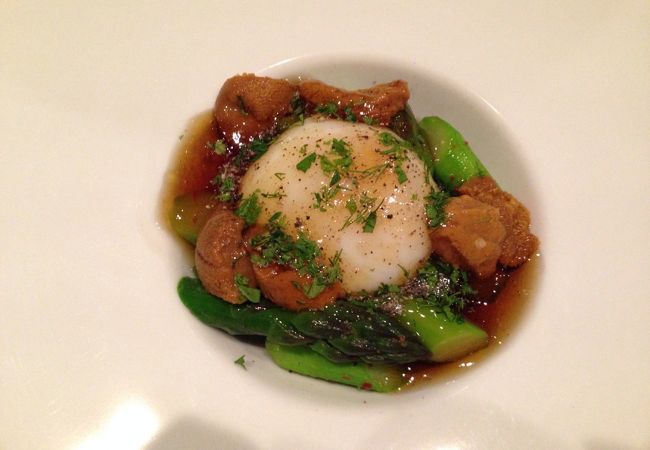 北海道の食材をシンプルに調理の地元民に人気のビストロ