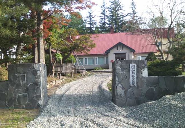 加納太霊教院 庭園