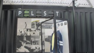 セオリーのセカンドベーシックブランドです。