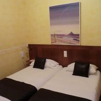 狭いですが風情のある客室