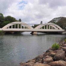 アナフル・ストリーム橋は１９２１年建造で、見逃せない