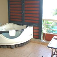 お部屋に備え付けのジャグジーです