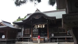 この辺りの神社では大きく立派