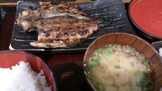 美味しい干物を炭火焼きで