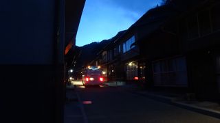 塩尻から木曽路に入り奈良井まで宿場跡の集落を走る100円バス