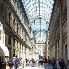 モノとしてはミラノと遜色ないのになぁ…。