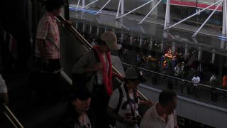 BTS駅に近いショッピングエリア