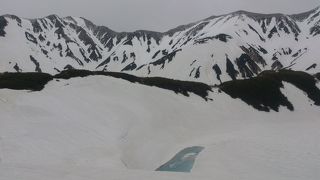 ５月末　まだ凍ってた