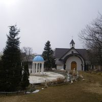 教会もあって結婚式もできるのかな？