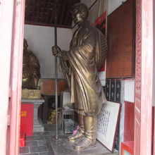 弘法大師空海銅像。