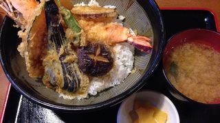 地元で有名なお店