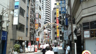 縦横に広がる池袋北西の歓楽街