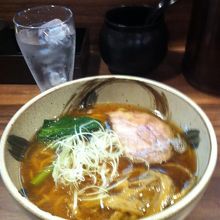 これ、塩ラーメン。
