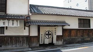 抹茶スィーツと茶蕎麦が美味しい。