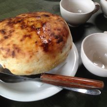 スープ　生地はピッツァの生地