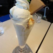 シンプルな、エクセレントパフェ