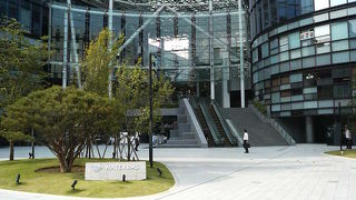 休憩用のテラスが居心地がいいです。