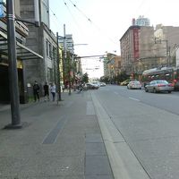 前のグランビルストリート