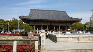 境内がとても広いです