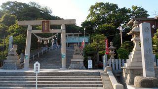 亀崎潮干祭で有名な半田市の「県社」