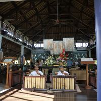 朝食はガムランを聞きながら